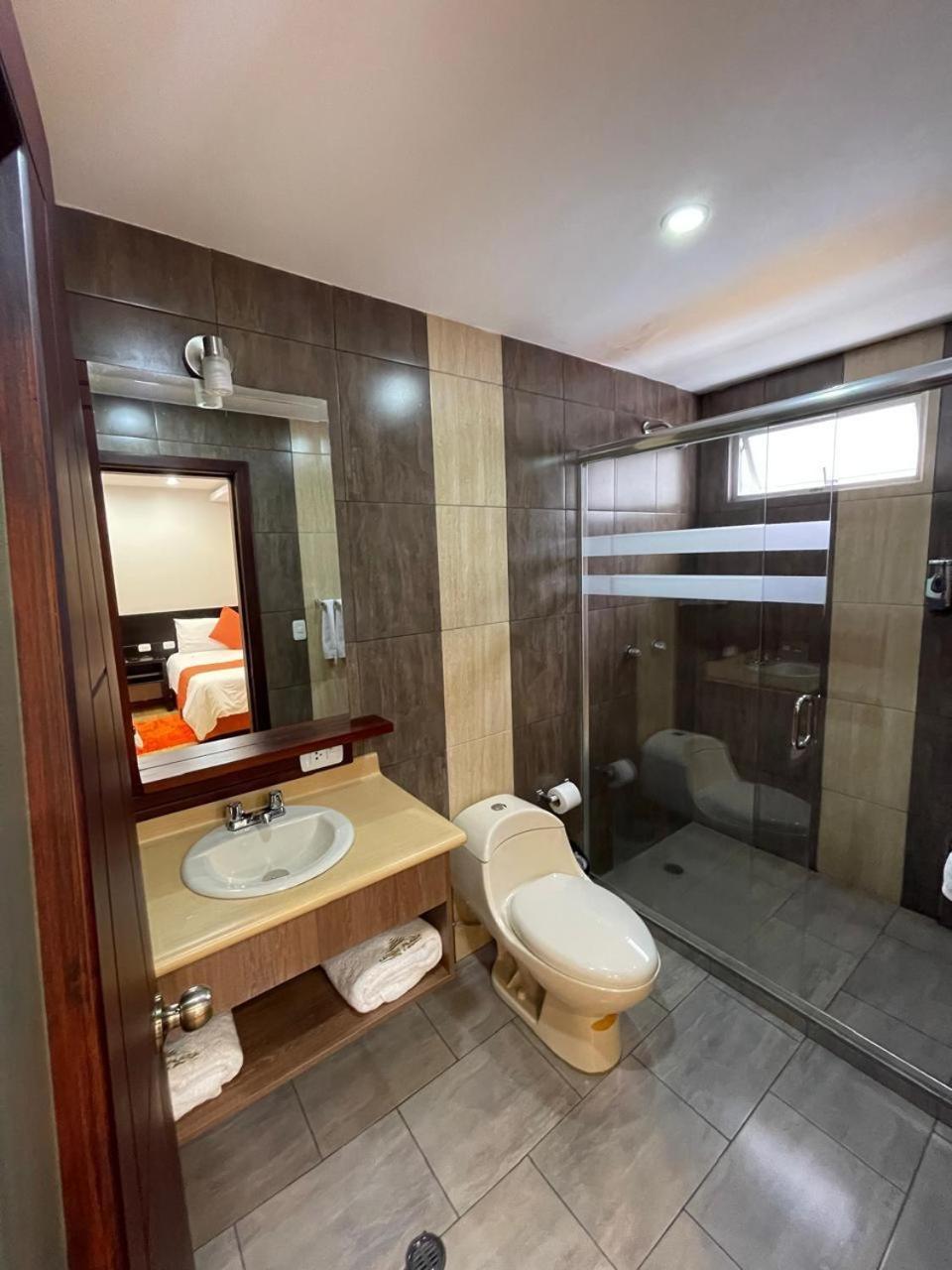 Luxor Plaza H&S Hotel San Francisco de Borja Luaran gambar