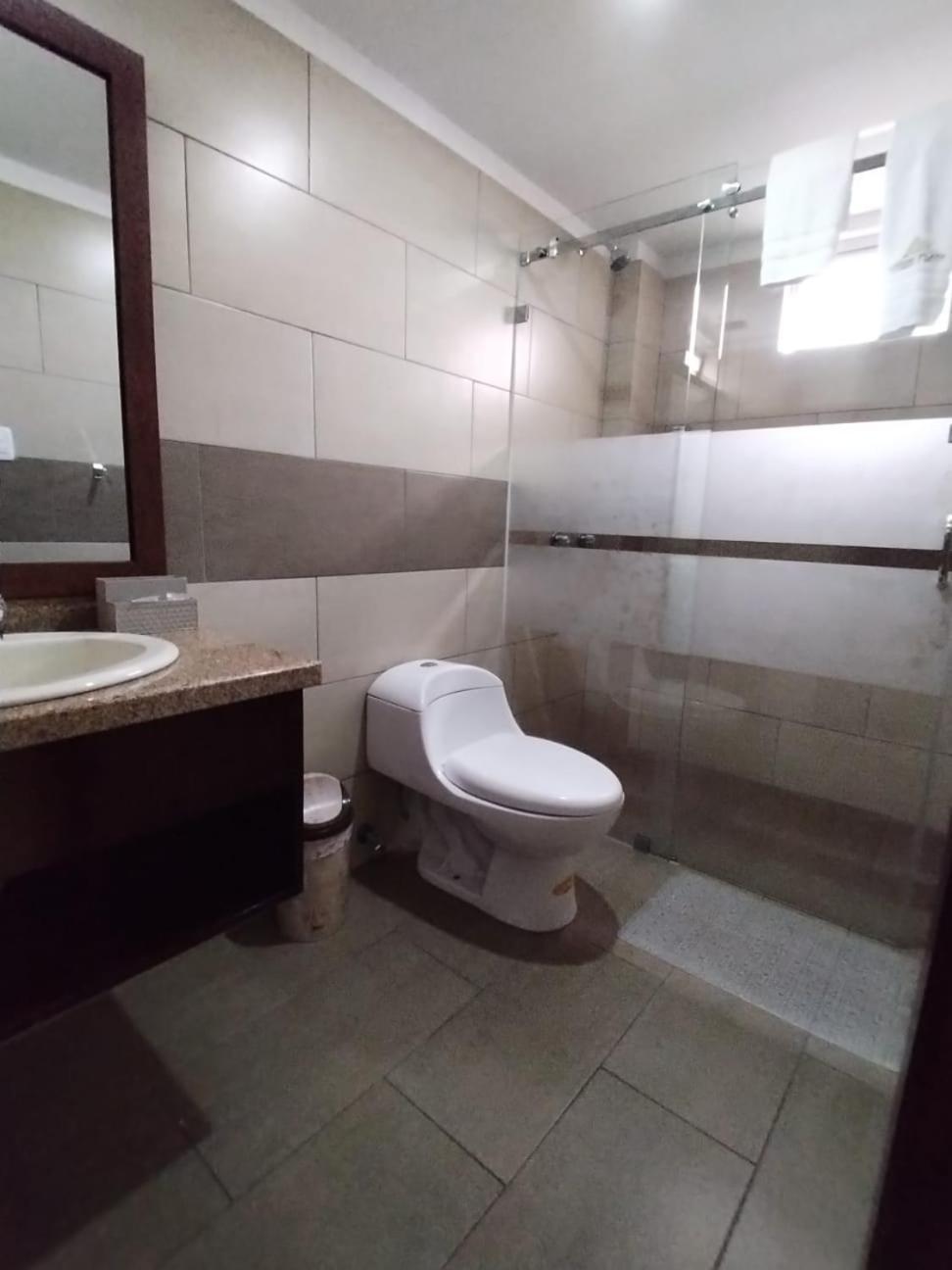 Luxor Plaza H&S Hotel San Francisco de Borja Luaran gambar